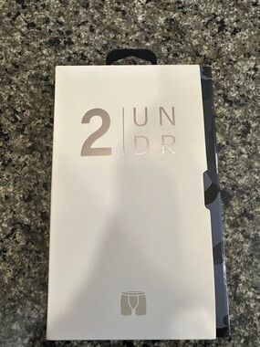 2 UNDR men’s XL underwear
